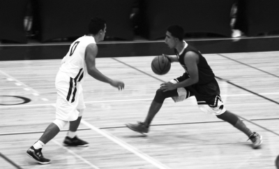 Shooting Guard Kameron Vales during the first half of the opening game against Merritt College on Nov. 5 at SJCC.