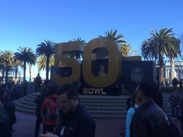 Super Bowl in Bay Area Fails to Excite Local Students