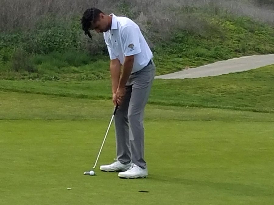 SJCC+golfer+Josh+Quarles+setting+up+for+a+putt+at+Coyote+Creek+Golf+Club%2C+San+Jose%2C+March+19.
