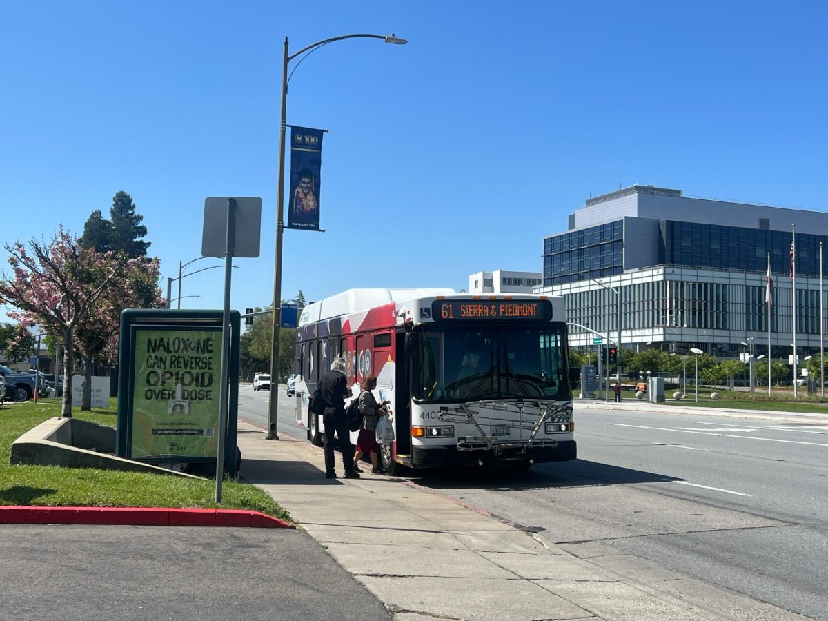 Students boarding at Bascom and Renova bus stop in San Jose Ca. (Maria Alvarez)